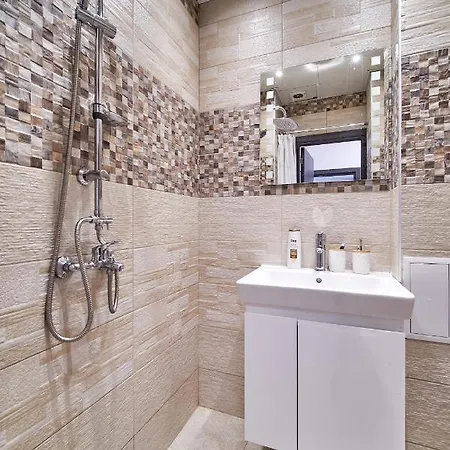 Cozy With Balcony On The Black Sea- Part Of The Family 'vicki